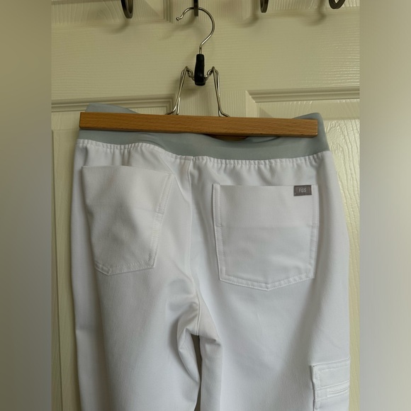 Figs Women's White Top - Picture 13 of 15